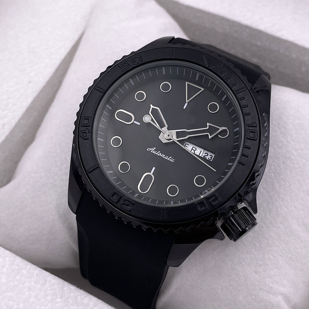 Men's Silicone Strap Quartz Watch