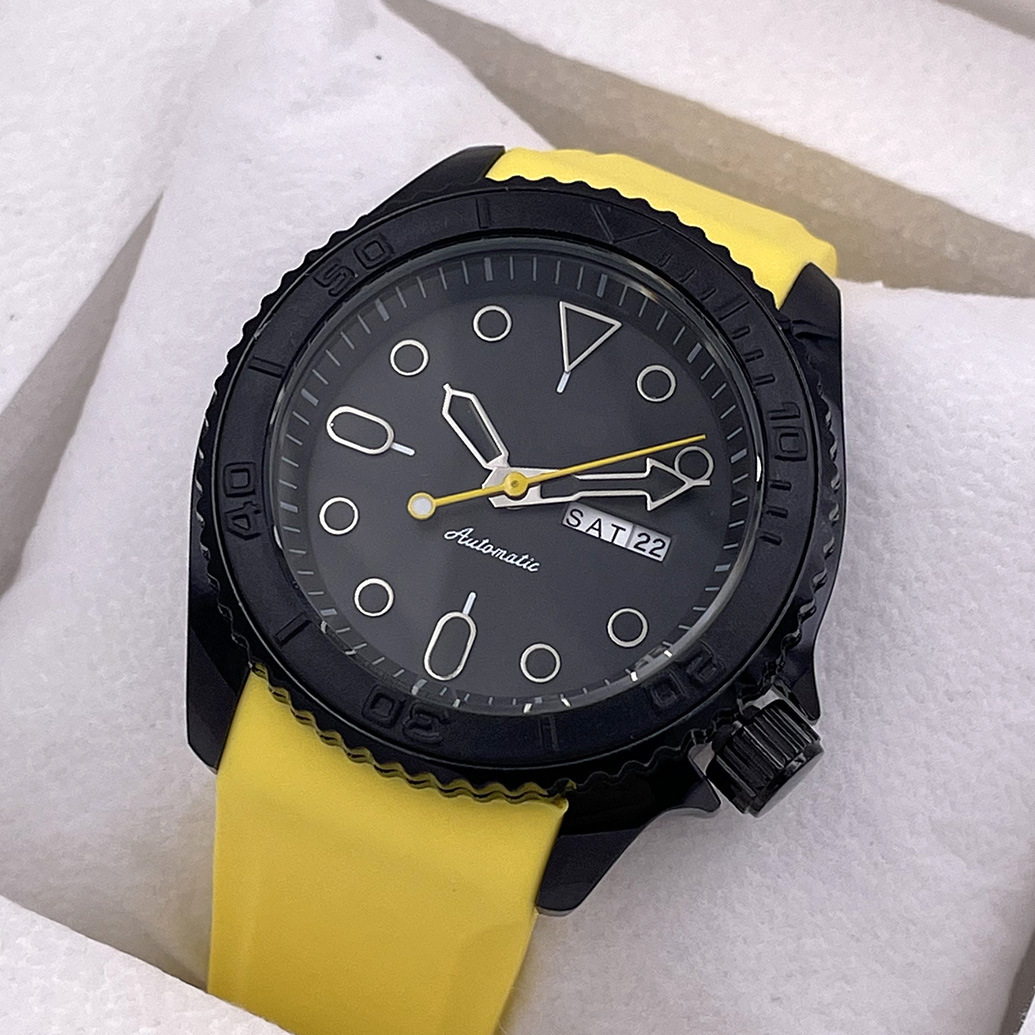 Men's Silicone Strap Quartz Watch
